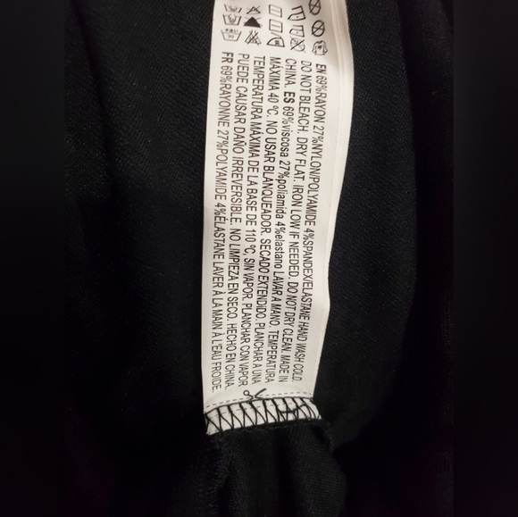 FOREVER 21 - Mini Dress with Laced Vneck - Sz 0x - Picture 4 of 4